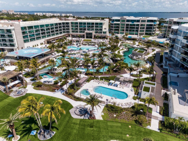 Coastal Luxury Retreat in Longboat Key - 2-Bedroom Condo Stunning Views